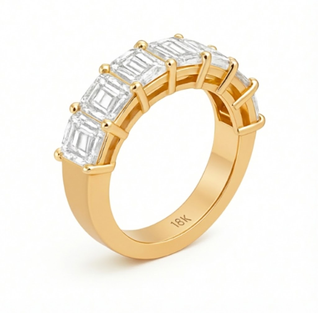 Emerald Cut Engagement Rings